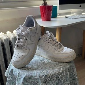 Beautiful & Clean Nike Air Force 1 :)